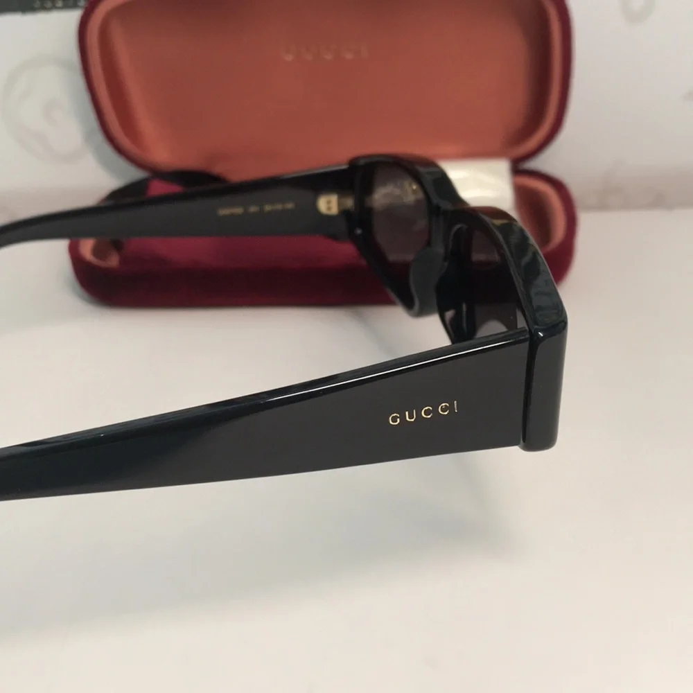 New Authentic Gucci Black Sunglasses GG0705s 001